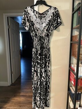 Universal Black & White animal print Maxi Dress